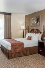 Hotel Wingate by Wyndham Joliet photo 1