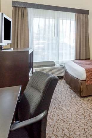 Hotel Wingate by Wyndham Joliet photo 3