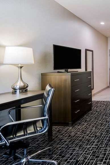Hotel La Quinta Inn & Suites by Wyndham Houston Cypress photo 3