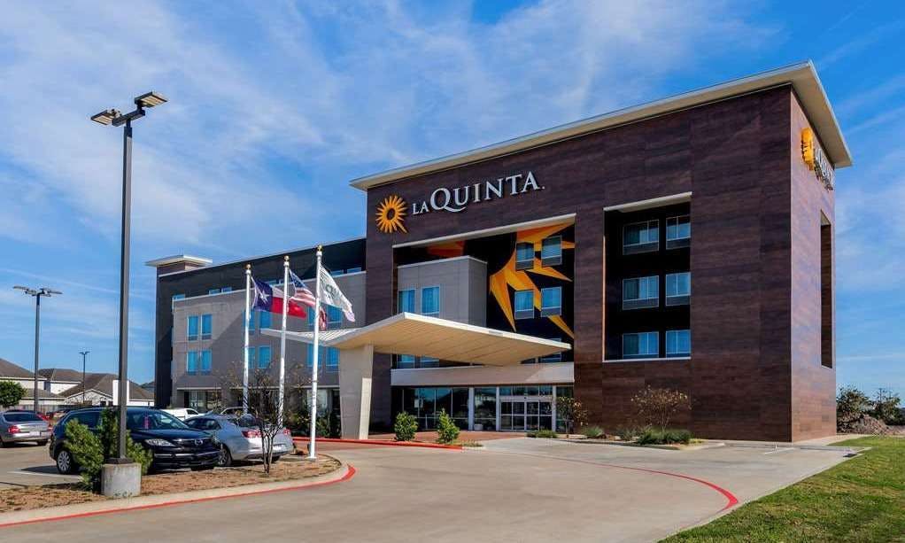 La Quinta Inn & Suites by Wyndham Houston Cypress