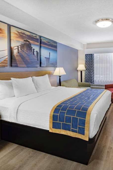 Hotel Days Inn & Suites by Wyndham Savannah Midtown photo 1