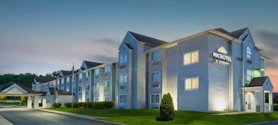 Microtel Inn & Suites by Wyndham Pittsburgh Airport