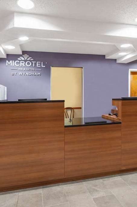 Hotel Microtel Inn & Suites by Wyndham Pittsburgh Airport photo 4