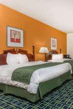 Hotel Baymont Inn Greensburg photo 3