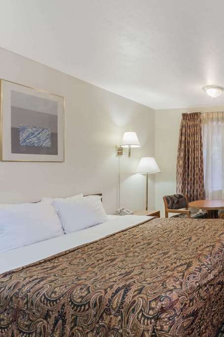 Hotel Days Inn Anaheim West photo 1