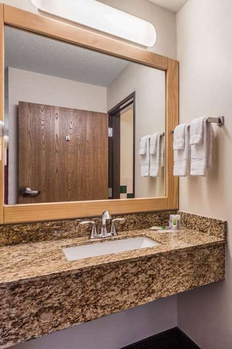 Hotel AmericInn WI Dells photo 4