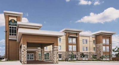 La Quinta by Wyndham San Antonio by Frost Bank Center