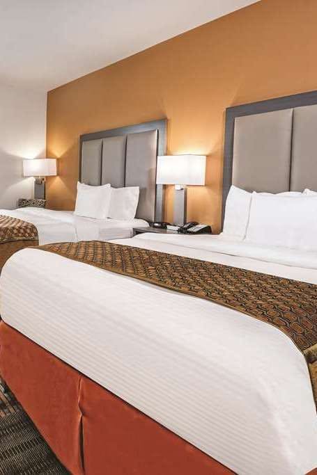 Hotel La Quinta by Wyndham San Antonio by Frost Bank Center photo 2