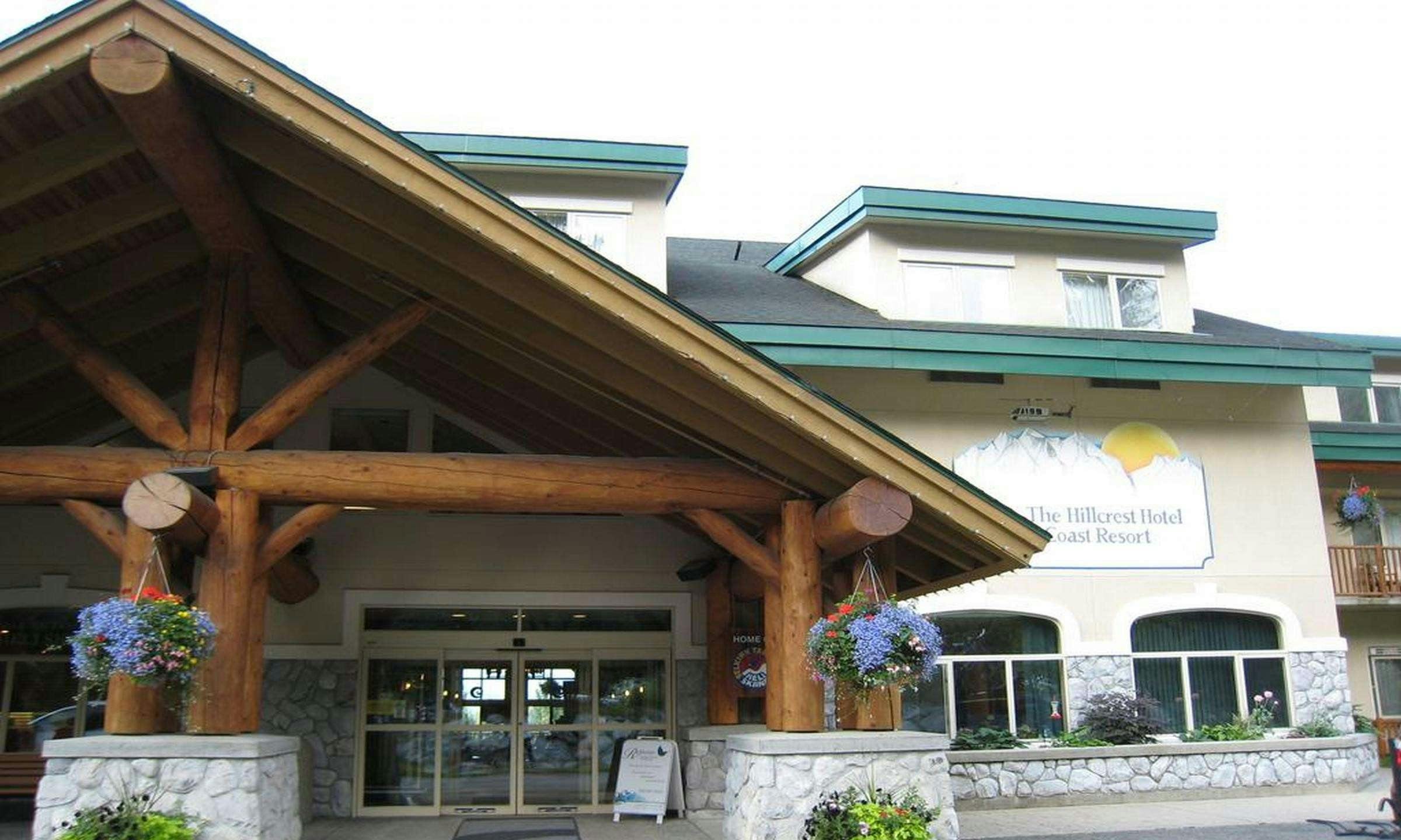 Coast Hillcrest Hotel