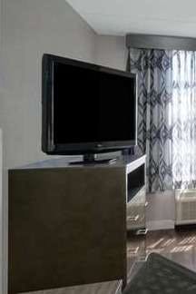 Hotel La Quinta Inn & Suites by Wyndham Raleigh Downtown North photo 4