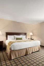 Hotel Baymont by Wyndham Odessa photo 1