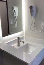 Hotel Super 8 by Wyndham York photo 4