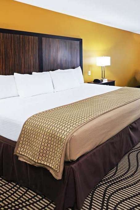 Hotel La Quinta Inn & Suites by Wyndham Floresville photo 1