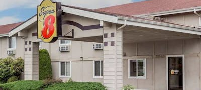 Super 8 Shelton
