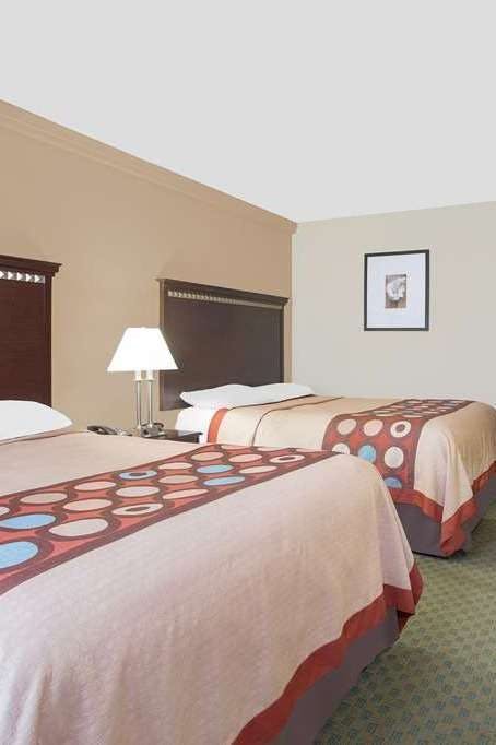 Hotel Super 8 by Wyndham Danville photo 3