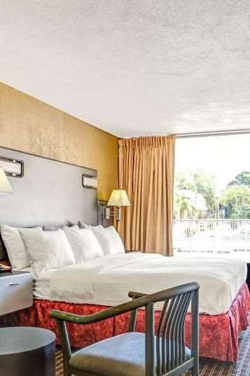 Hotel Days Inn St Petersburg Central photo 1