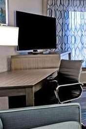 Hotel La Quinta Inn & Suites by Wyndham Conroe photo 3