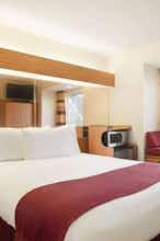 Hotel Microtel Inn & Suites by Wyndham Ann Arbor photo 1