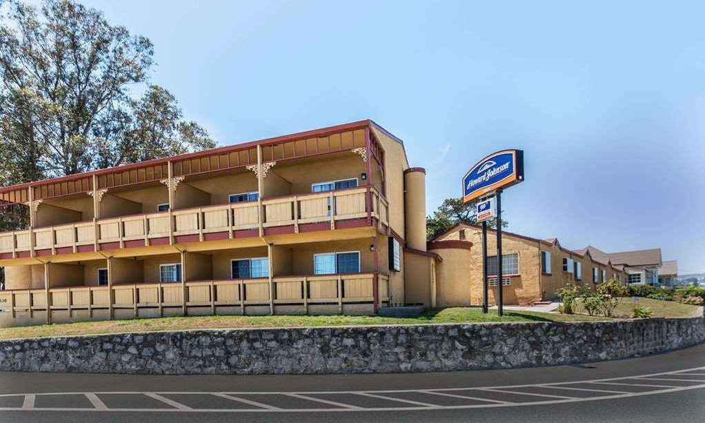 Howard Johnson by Wyndham Santa Cruz