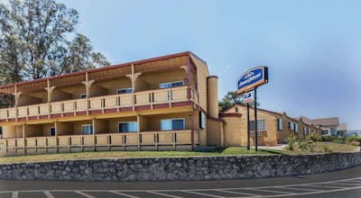 Howard Johnson by Wyndham Santa Cruz