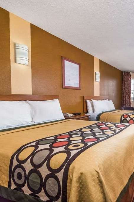 Hotel Super 8 by Wyndham Waco/Mall area TX photo 2