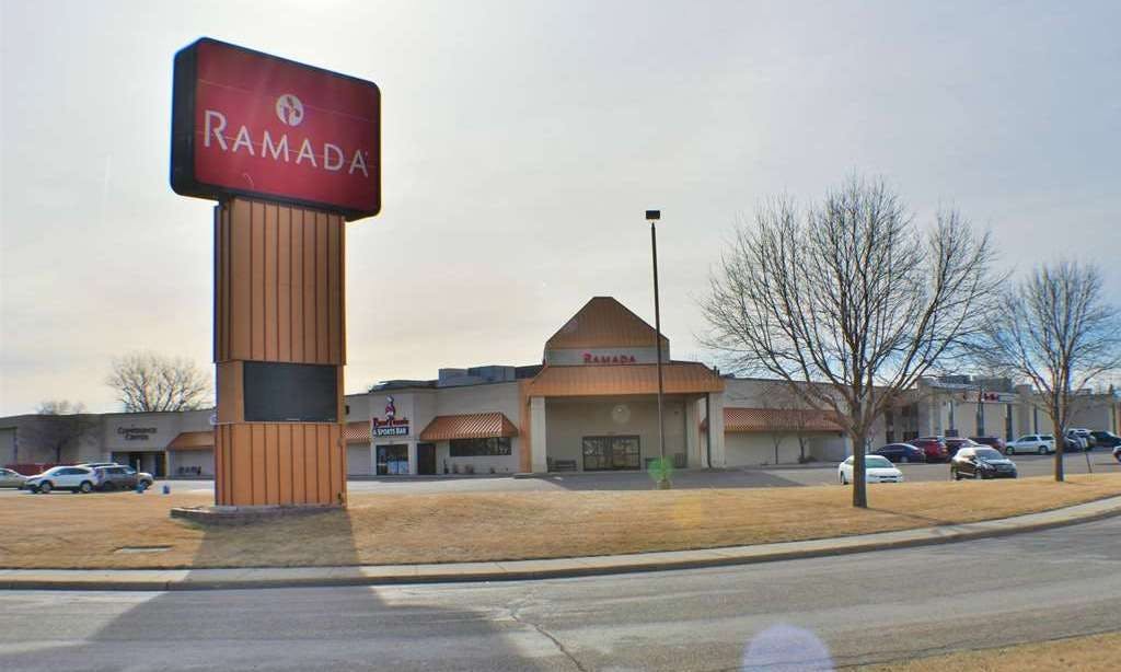 Ramada by Wyndham Sioux Falls Airport-Waterpark & Event Ctr