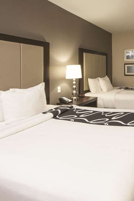 Hotel La Quinta Inn & Suites by Wyndham Hattiesburg - I-59 photo 2