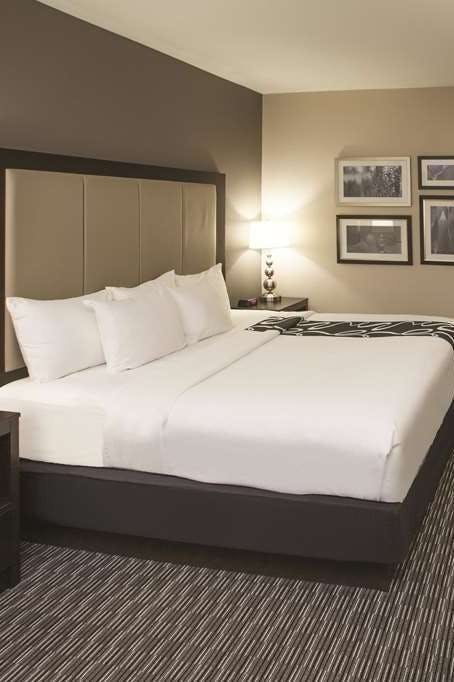 Hotel La Quinta Inn & Suites by Wyndham Hattiesburg - I-59 photo 1