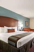Hotel Wingate San Marcos photo 1