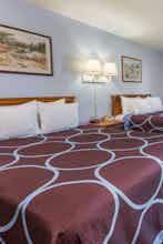 Hotel Super 8 by Wyndham O'Fallon MO/St. Louis Area photo 2