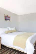 Hotel Super 8 by Wyndham Lake Havasu City photo 1
