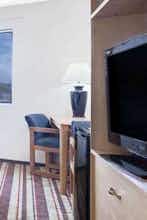 Hotel Super 8 by Wyndham Lake Havasu City photo 3