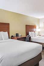 Hotel Baymont Gurnee photo 2