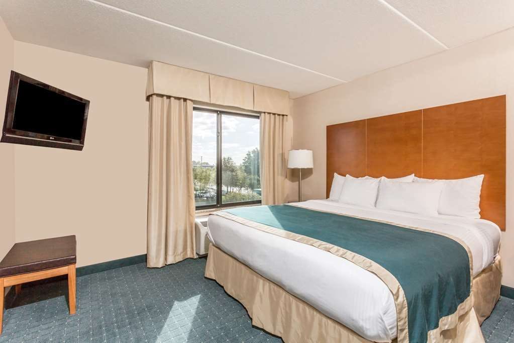 Hotel Wingate by Wyndham Richmond Short Pump photo 3