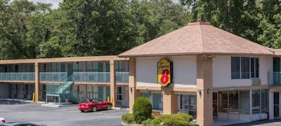 Super 8 Black Mt Asheville E