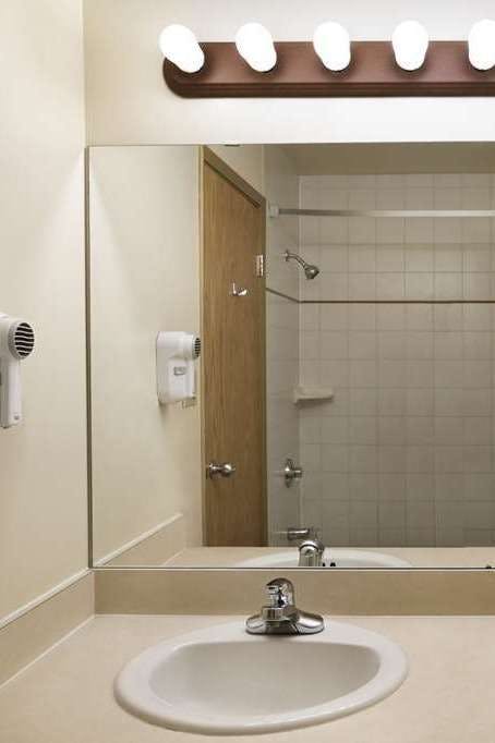 Hotel Super 8 Slave Lake AB photo 5