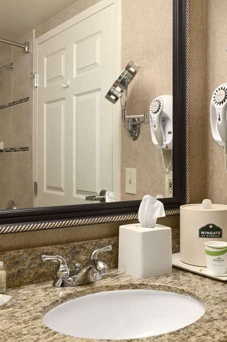 Hotel Wingate by Wyndham Little Rock photo 4