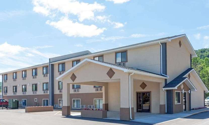 Super 8 by Wyndham Bath Hammondsport Area