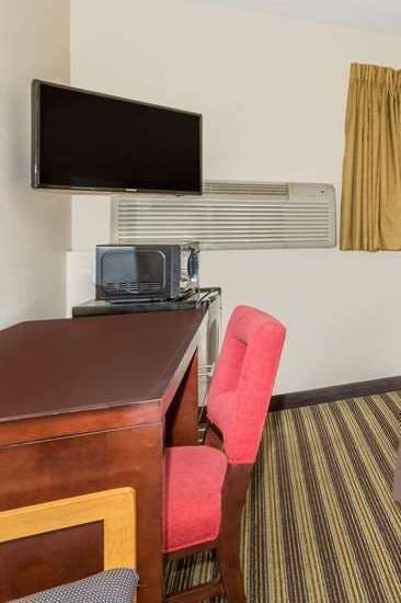 Hotel Travelodge by Wyndham Loveland/Fort Collins Area photo 3