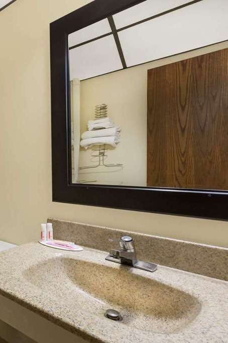 Hotel Travelodge by Wyndham Loveland/Fort Collins Area photo 4