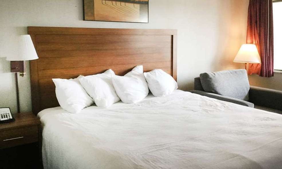 Super 8 by Wyndham Petoskey