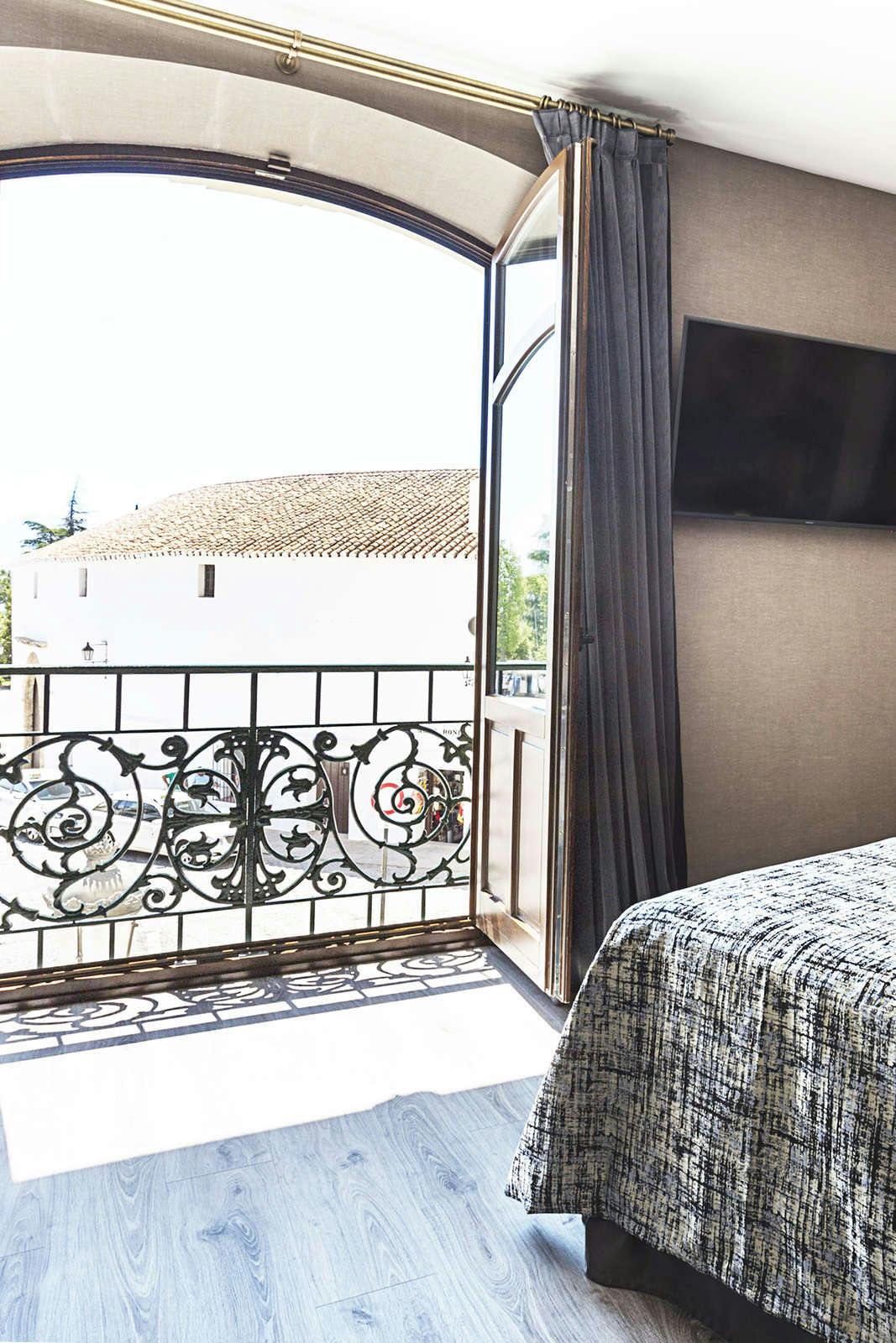 Hotel Catalonia Ronda photo 2