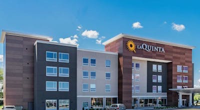 LaQuinta Suites by Wyndham South Bend Notre Dame Area