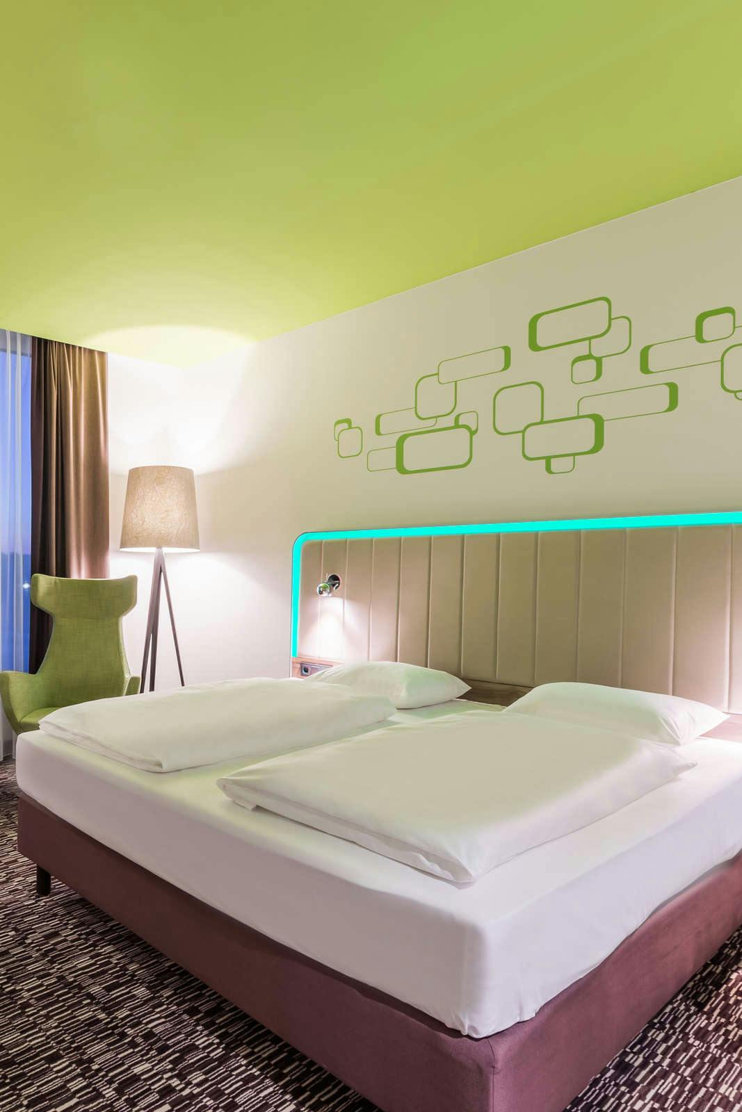 Hotel Park Inn by Radisson Neumarkt photo 2