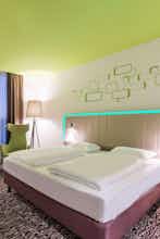 Hotel Park Inn by Radisson Neumarkt photo 2