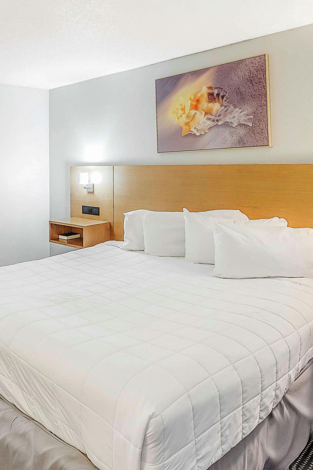 Hotel Beachcomber Beachfront Hotel, a By the Sea Resort photo 2