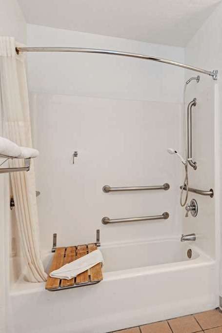 Hotel Days Inn by Wyndham Espanola photo 5