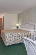 Hotel Super 8 Reedsburg photo 1