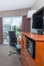 Hotel Super 8 Port Elgin photo 3