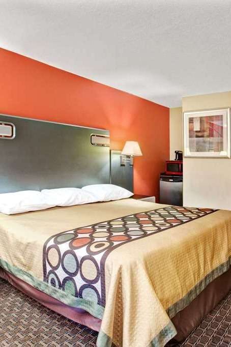 Hotel Super 8 by Wyndham Kissimmee/Maingate/Orlando Area photo 1